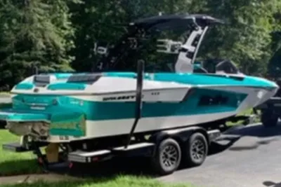 Malibu 23 MXZ