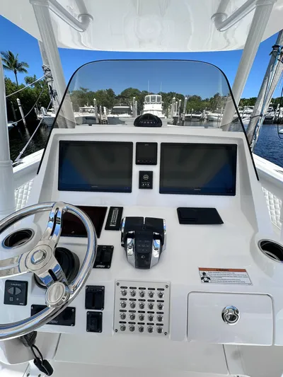 No Name Yacht Photos Pics 