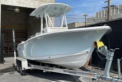 2021 Sea Hunt Ultra 219 Center Console
