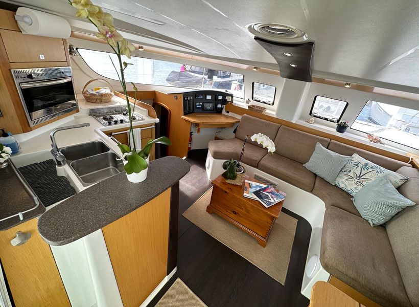 2010 Fountaine Pajot Lipari 41