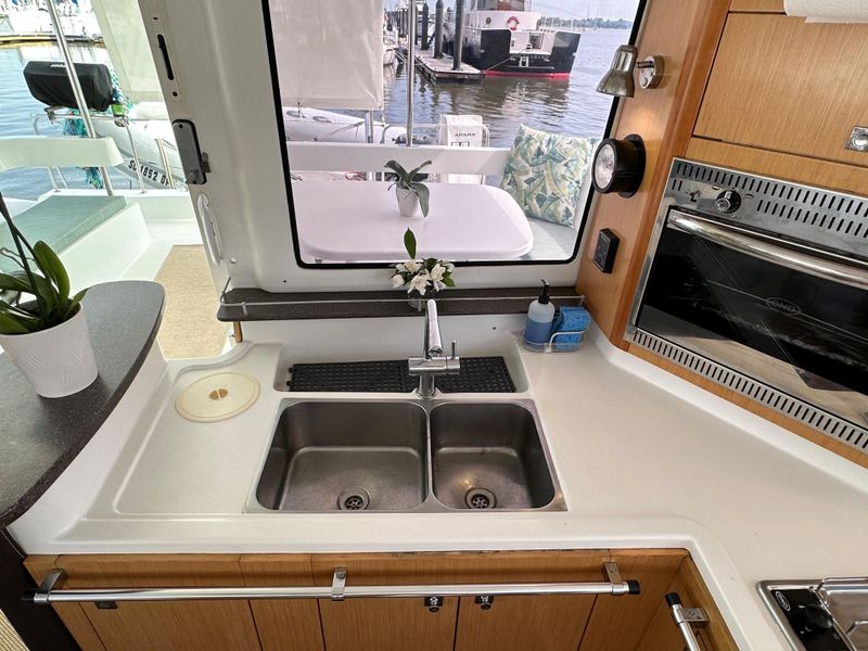 2010 Fountaine Pajot Lipari 41