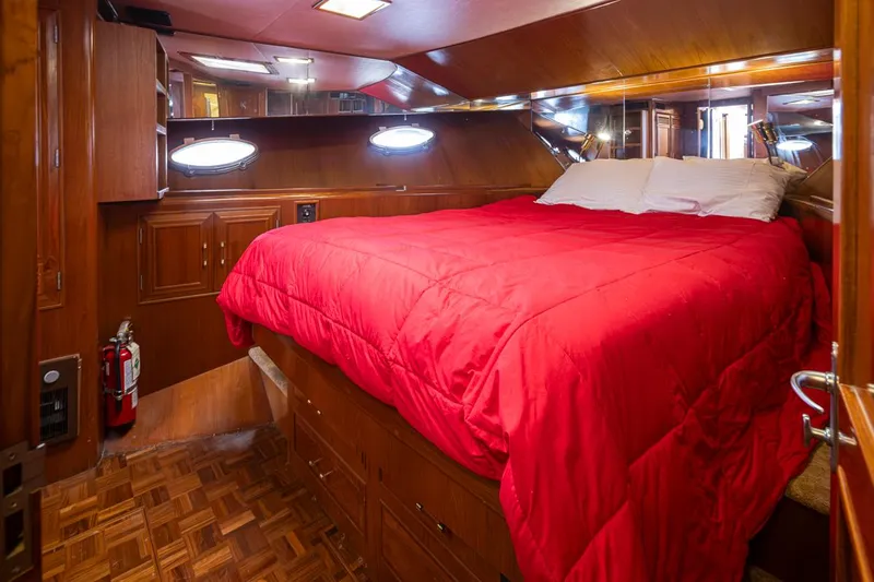 Sista Yacht Photos Pics 