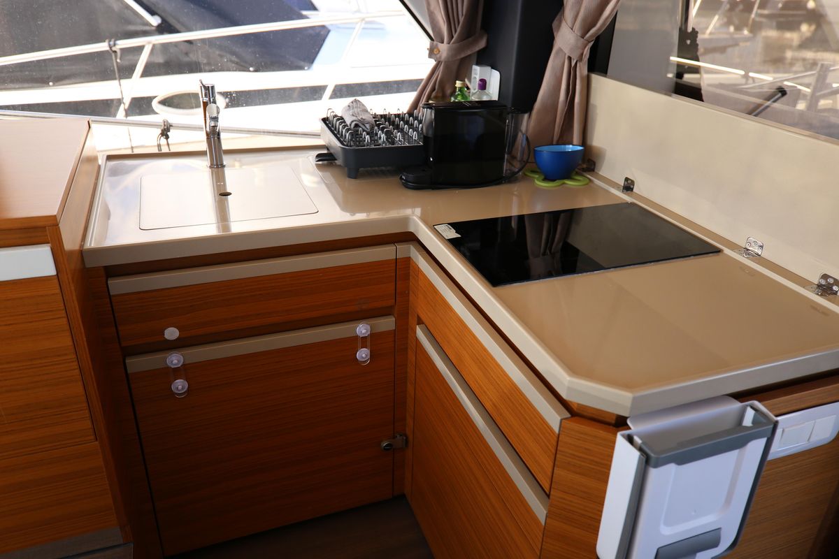 2022 Greenline 44 