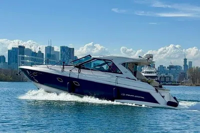 Regal 42 Sport Coupe
