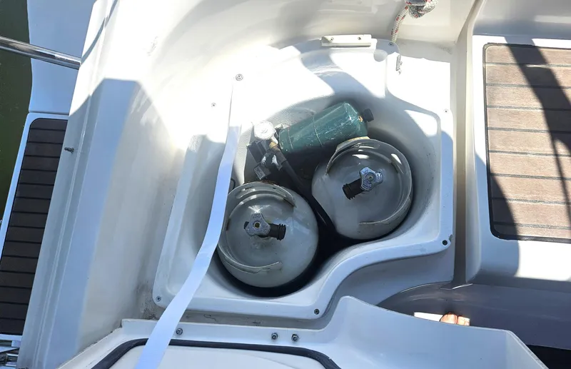 Windchaser Yacht Photos Pics 