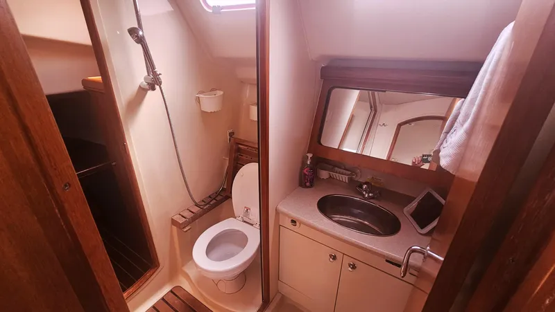 Windchaser Yacht Photos Pics 