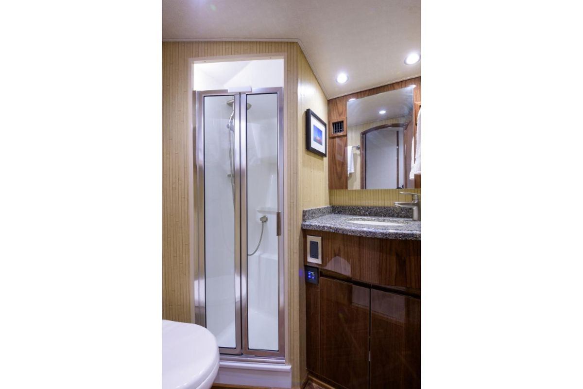 2017 Viking 48 