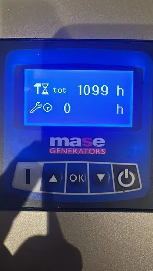 Dolphin Yacht Photos Pics Mase generator display showing 1099 total hours on a Sunreef 50, 2019 model.