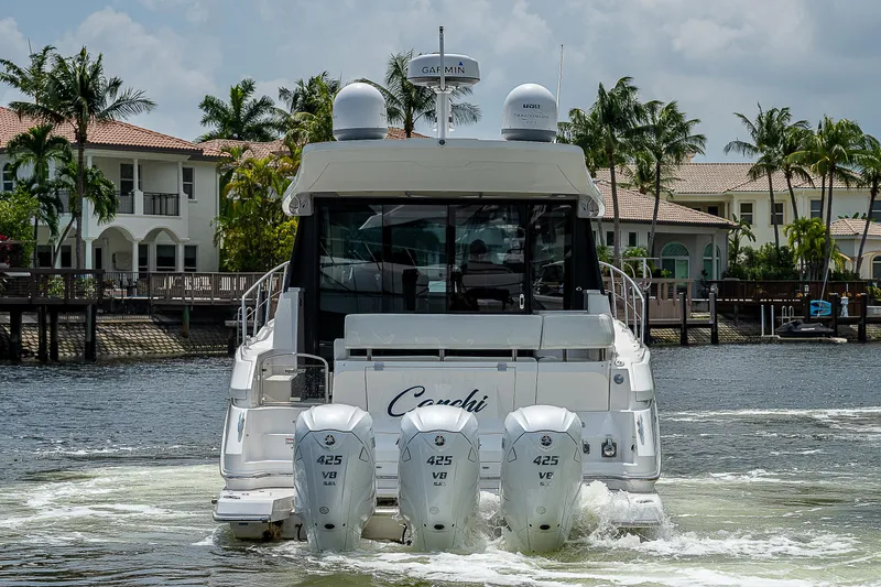 Carchi Yacht Photos Pics 