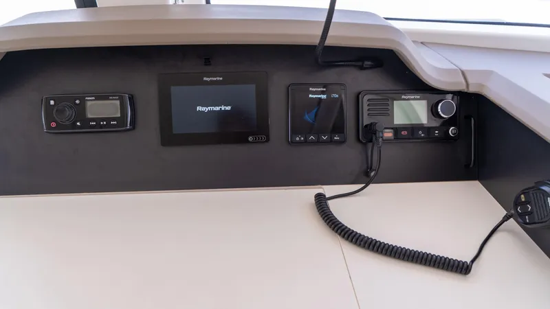 Viewfinder Yacht Photos Pics 