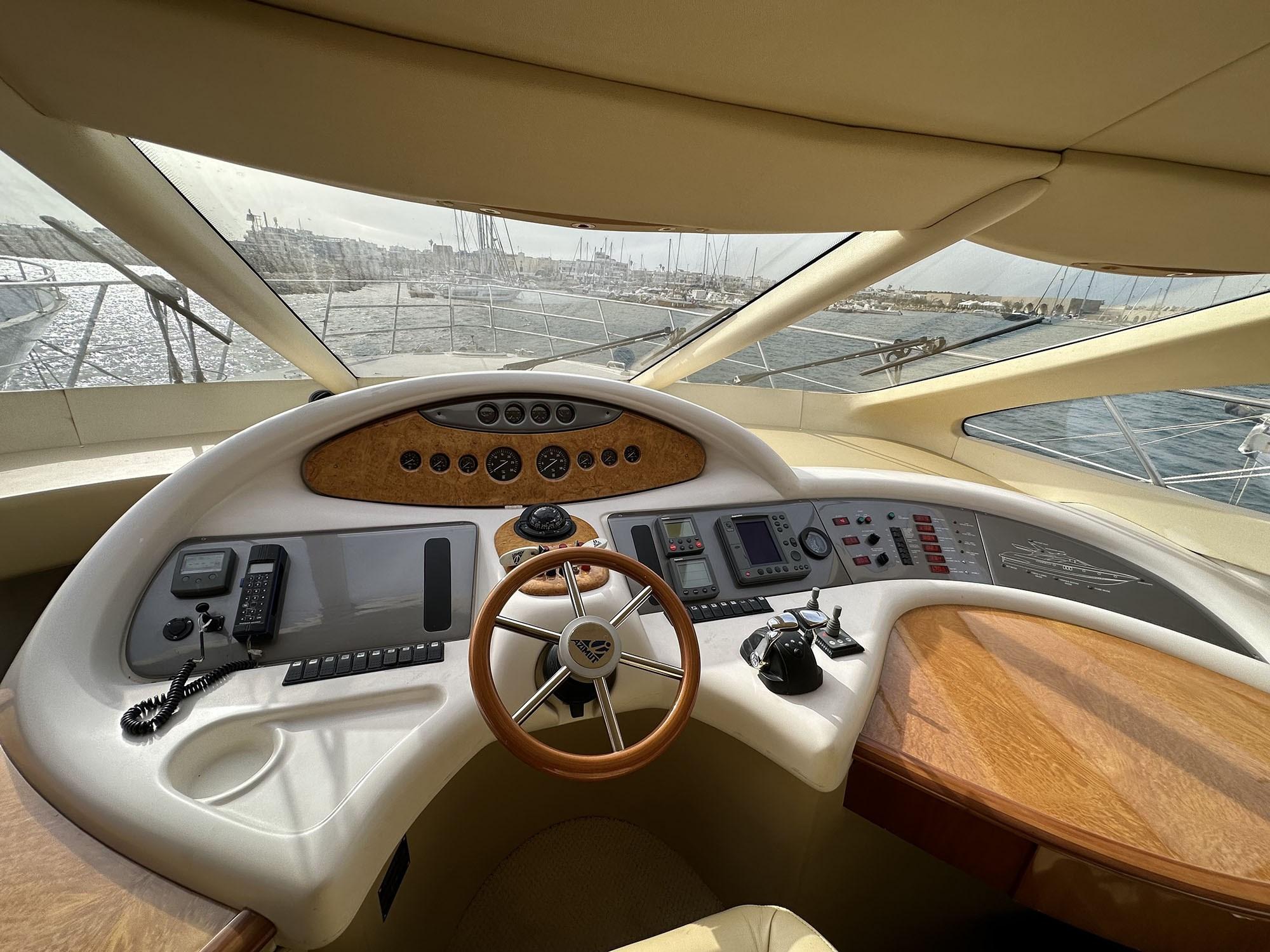 Used 2003 Azimut 62 Arezzo TopBoats