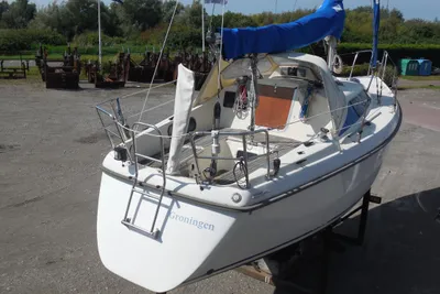 1988 Maxi FENIX Dinette - Shallow Draft -