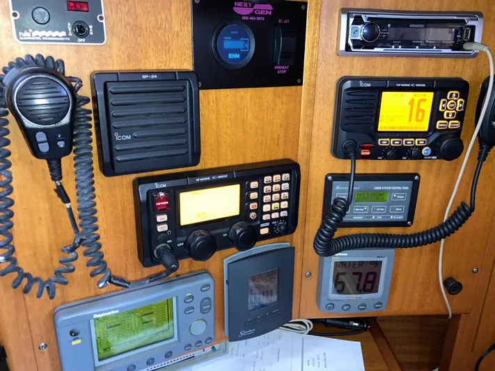 Maloose Yacht Photos Pics Boat navigation and communication equipment on a Malo 43, 2001 model.