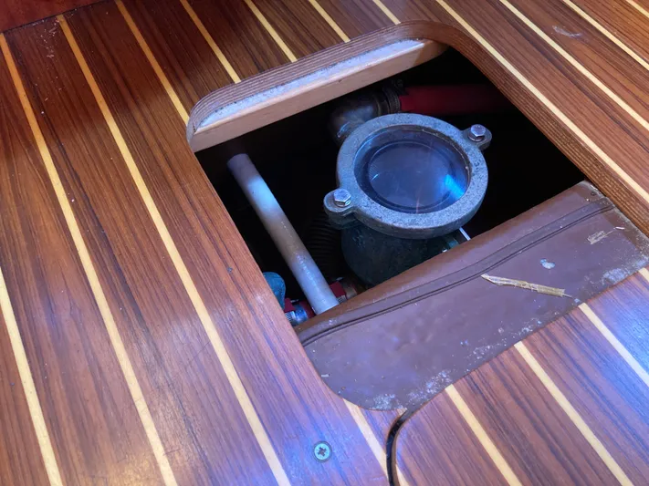 Maloose Yacht Photos Pics 