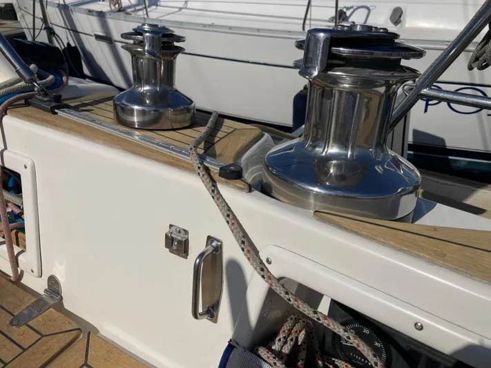 Maloose Yacht Photos Pics 