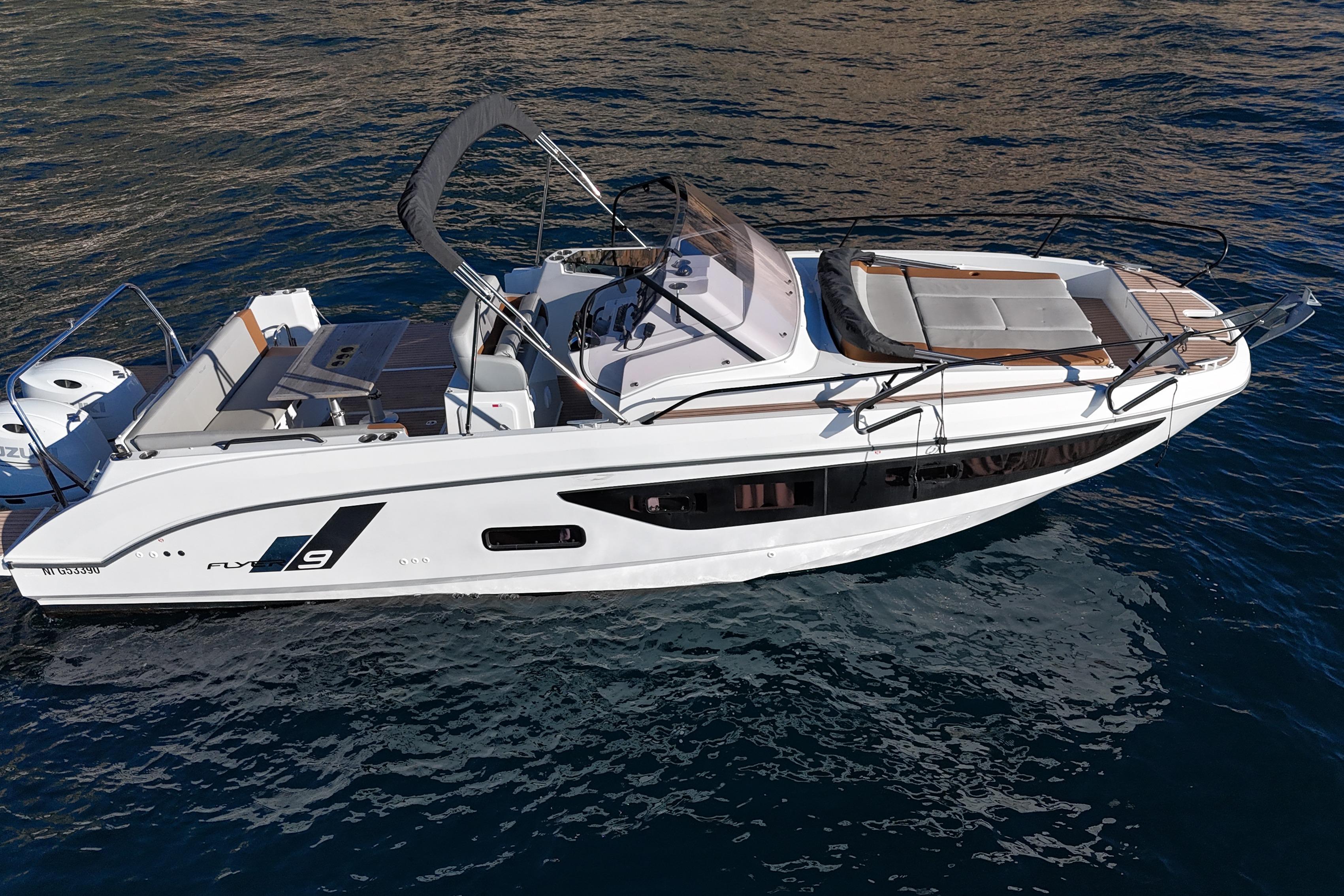 2023 Beneteau Flyer 9 SUNdeck
