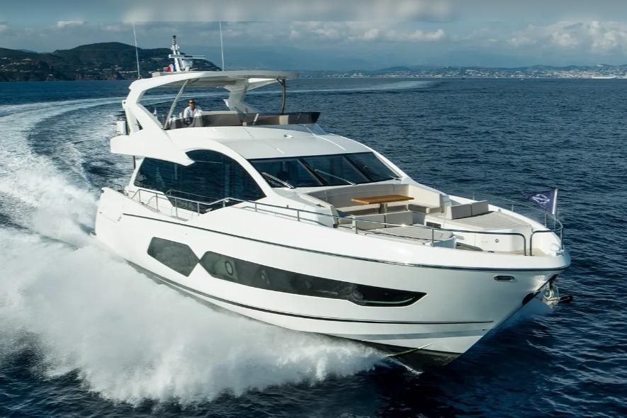 2023 Sunseeker 77 