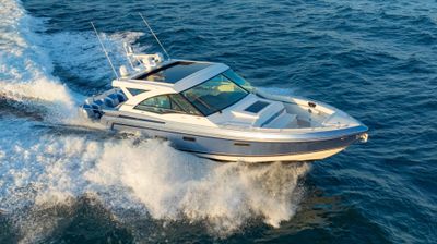 Yacht