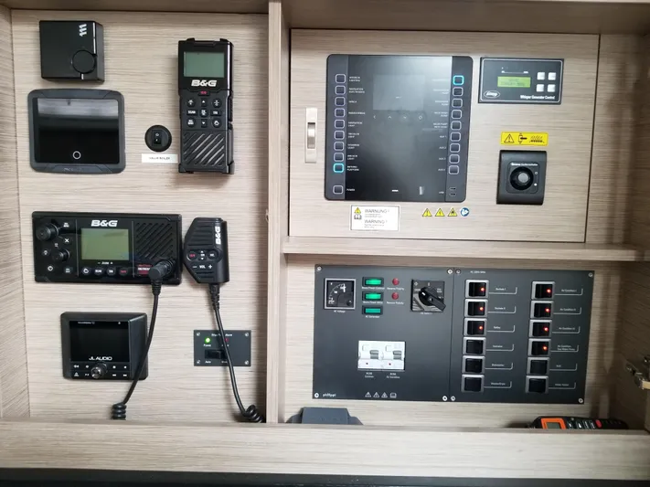 Son-shine & Grace Yacht Photos Pics 