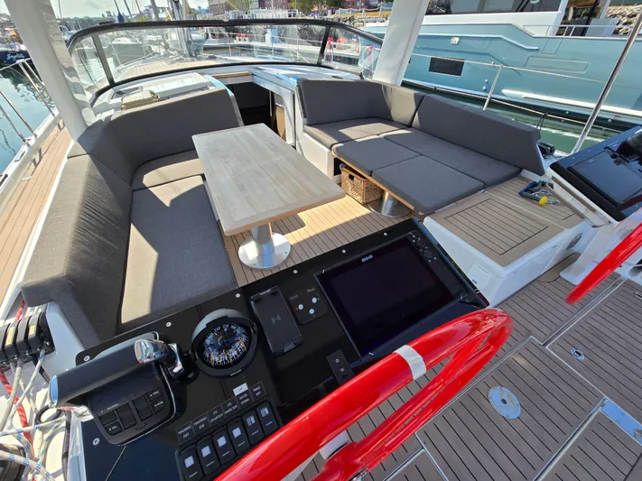 Son-shine & Grace Yacht Photos Pics 