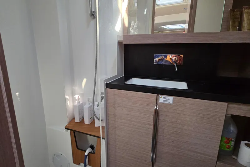 Son-shine & Grace Yacht Photos Pics 