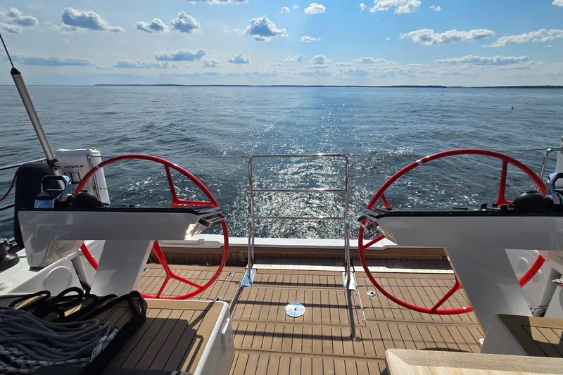 Son-shine & Grace Yacht Photos Pics 