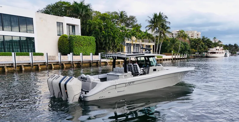 Reel Cool Yacht Photos Pics 