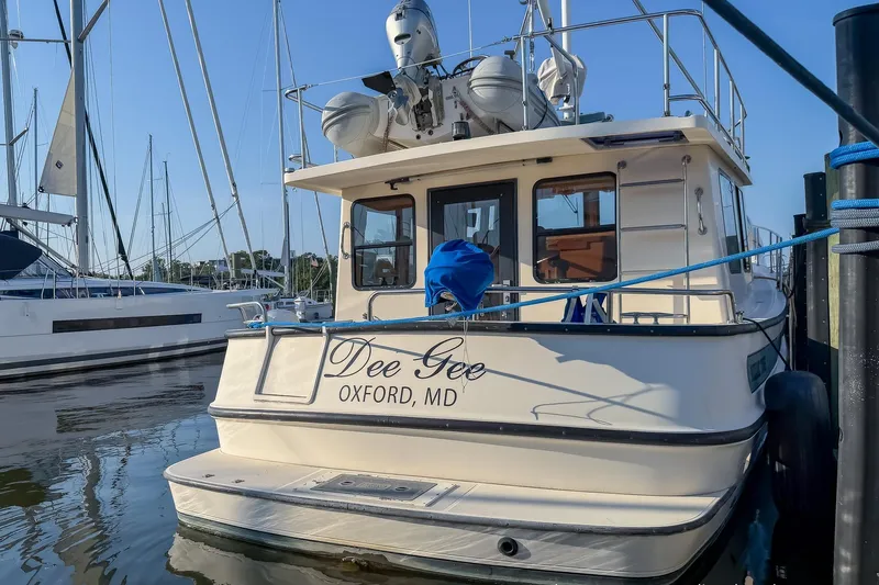 Dee Gee Yacht Photos Pics 1999 Nordic Tug 37 docked in Oxford, MD marina.