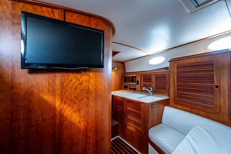 Biologic Yacht Photos Pics 