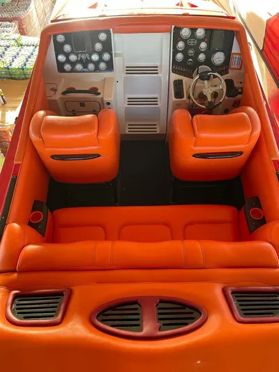 Driven Yacht Photos Pics 