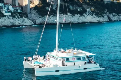 2017 Custom Maxi Catamaran - Day Charter