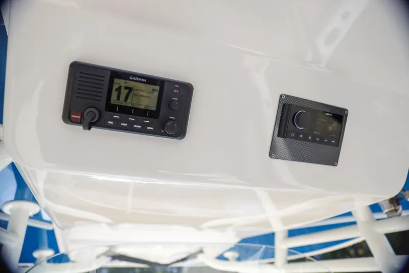  Yacht Photos Pics 2019 Regulator 28 boat dashboard with Garmin and Fusion electronics.