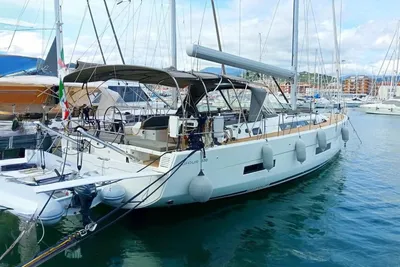 2021 Dufour DUFOUR 530