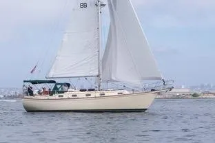 Island Packet 35