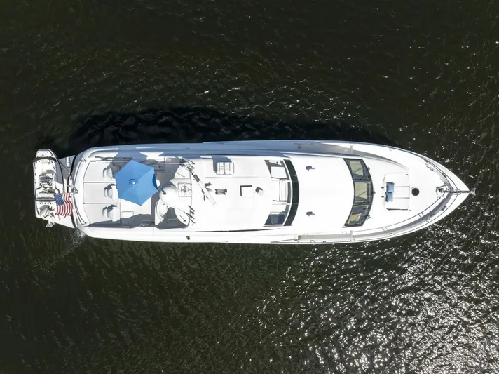  Yacht Photos Pics 2004 Lazzara Yachts 80 - Image 8