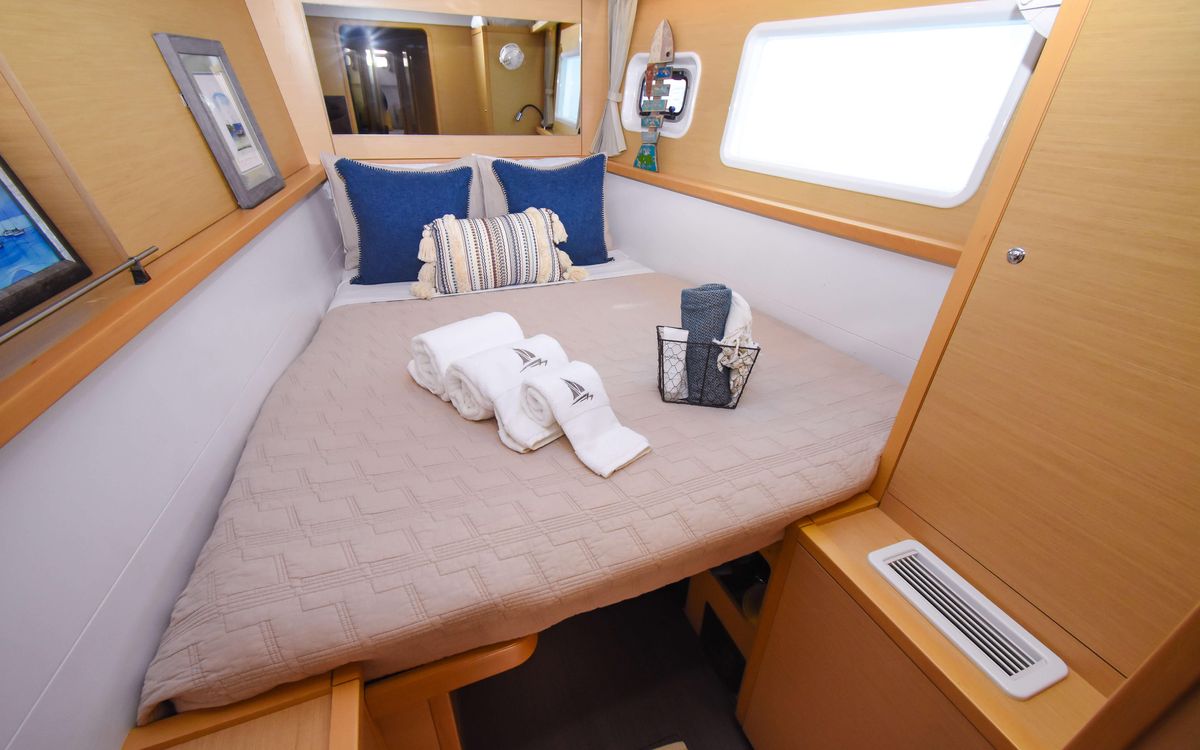 2015 Lagoon 45 
