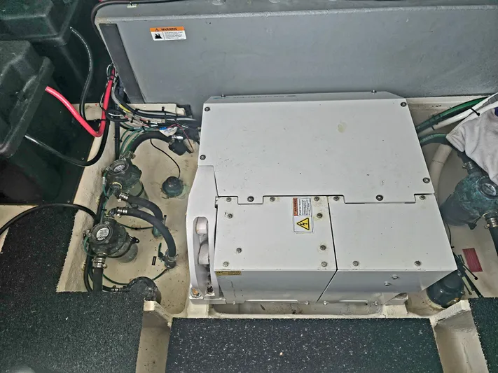  Yacht Photos Pics 2021 REGAL 38 XO - Image 28