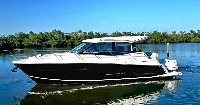  Yacht Photos Pics 2021 REGAL 38 XO - Image 1