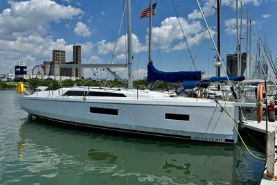 Beneteau Oceanis 37.1