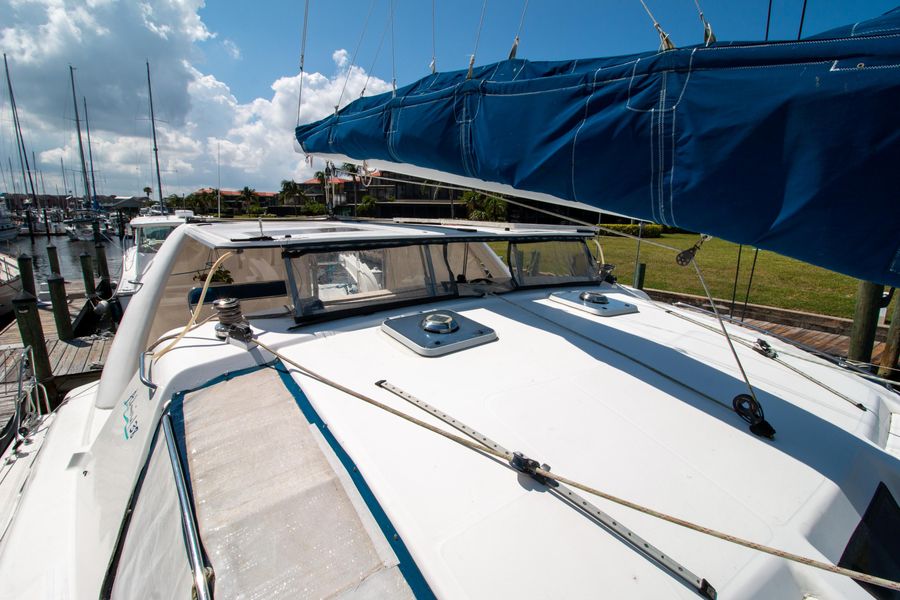 2008 Admiral 38