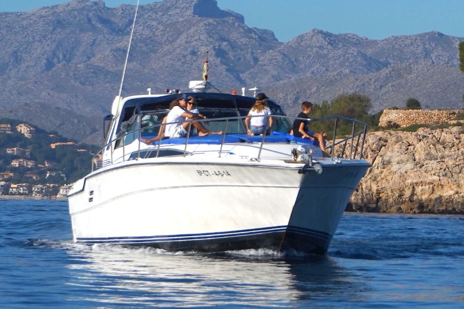 1992 Sea Ray 460 Express Cruiser