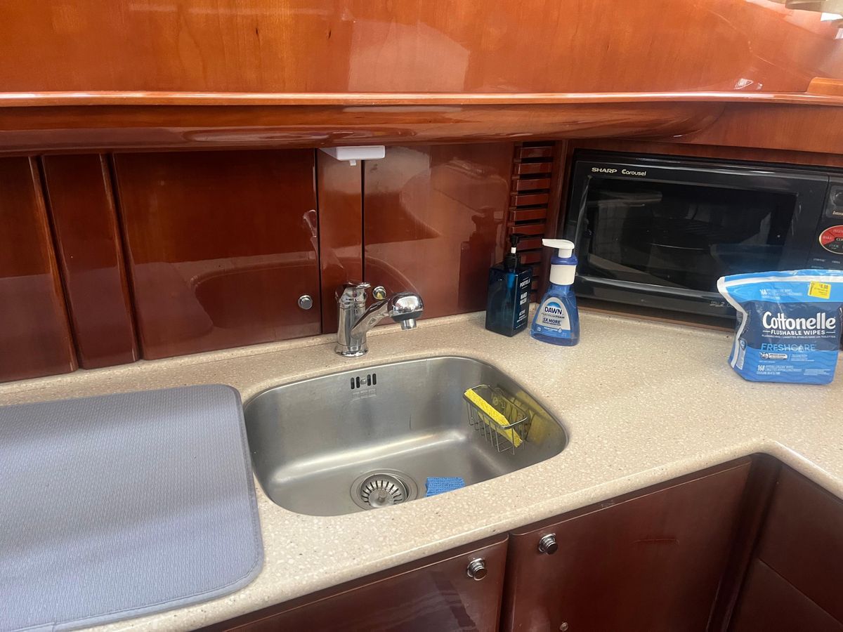 2000 Princess 64 