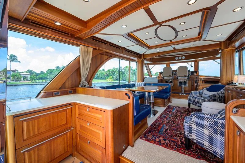 Sandcrab Yacht Photos Pics Sabre 66 SANDCRAB - Salon