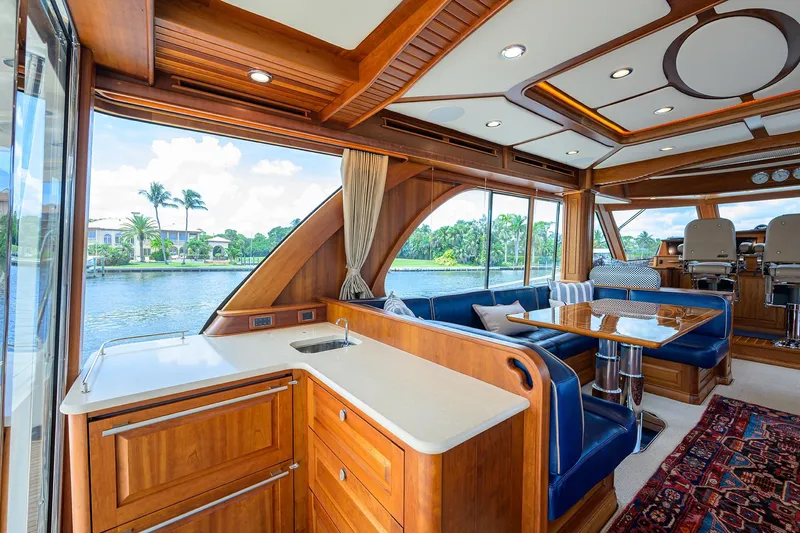 Sandcrab Yacht Photos Pics Sabre 66 SANDCRAB - Salon