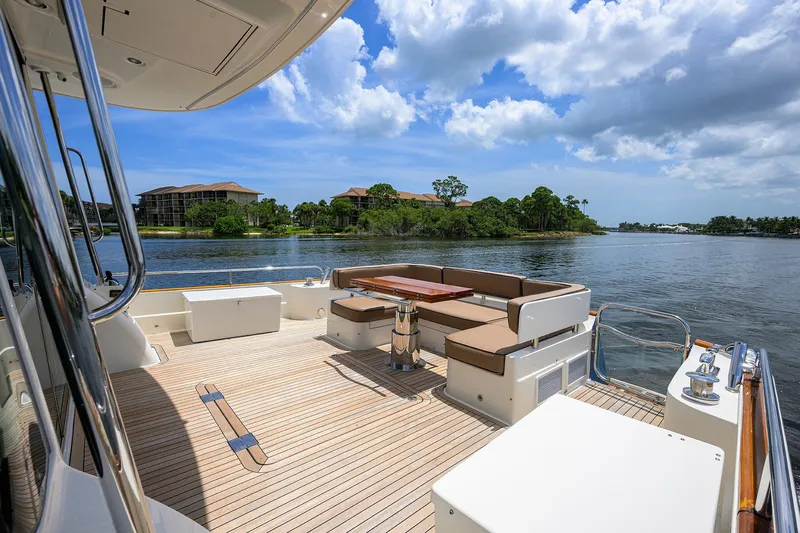 Sandcrab Yacht Photos Pics Sabre 66 SANDCRAB - Aft Deck Seating & Table