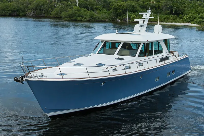 Sandcrab Yacht Photos Pics Port Bow Profile