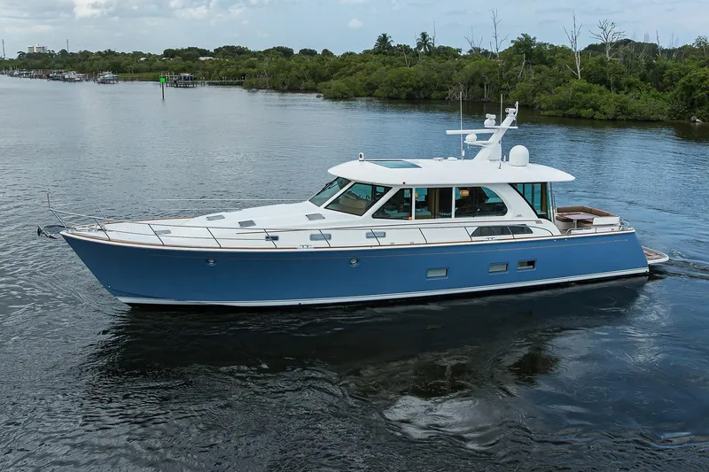 Sandcrab Yacht Photos Pics Sabre 66 SANDCRAB - Port Aft Profile