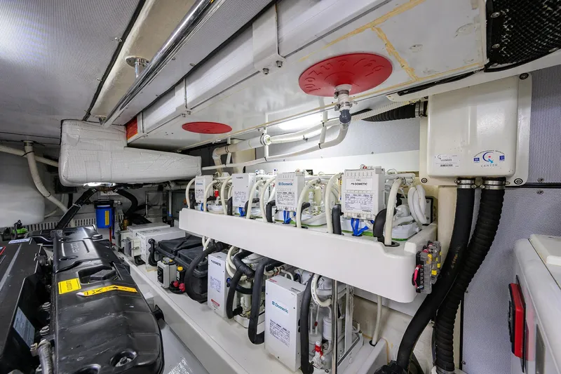 Sandcrab Yacht Photos Pics Sabre 66 SANDCRAB - Engine Room