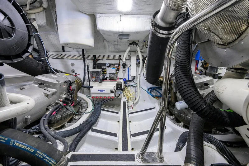 Sandcrab Yacht Photos Pics Sabre 66 SANDCRAB - Engine Room