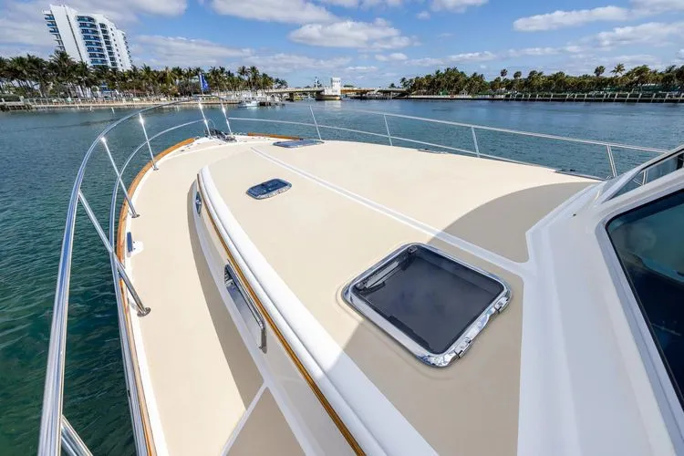 Pinch Me Yacht Photos Pics 2015 Sabre 48 Salon Express - Image 15